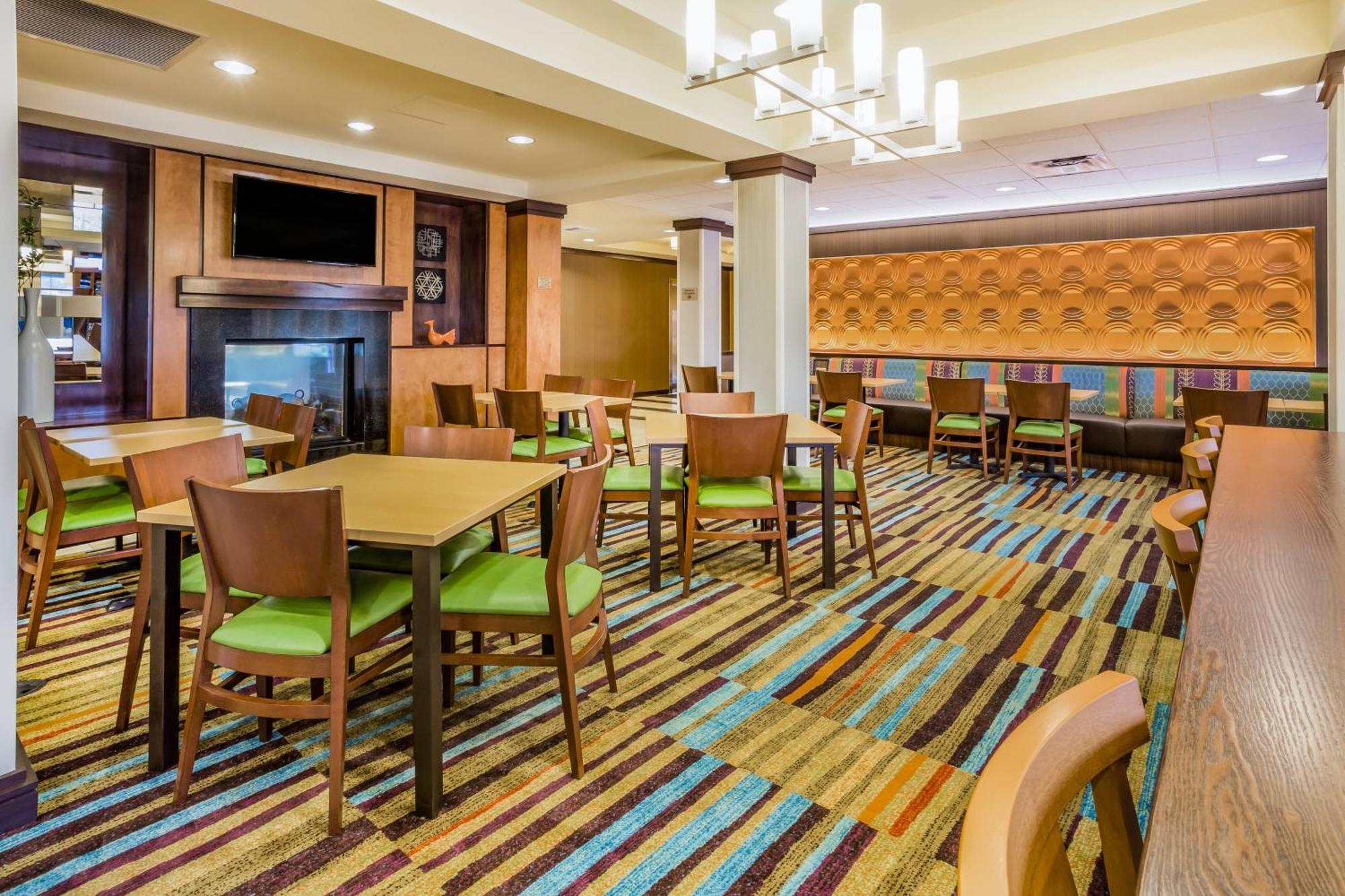 Fairfield Inn And Suites Терлок Экстерьер фото