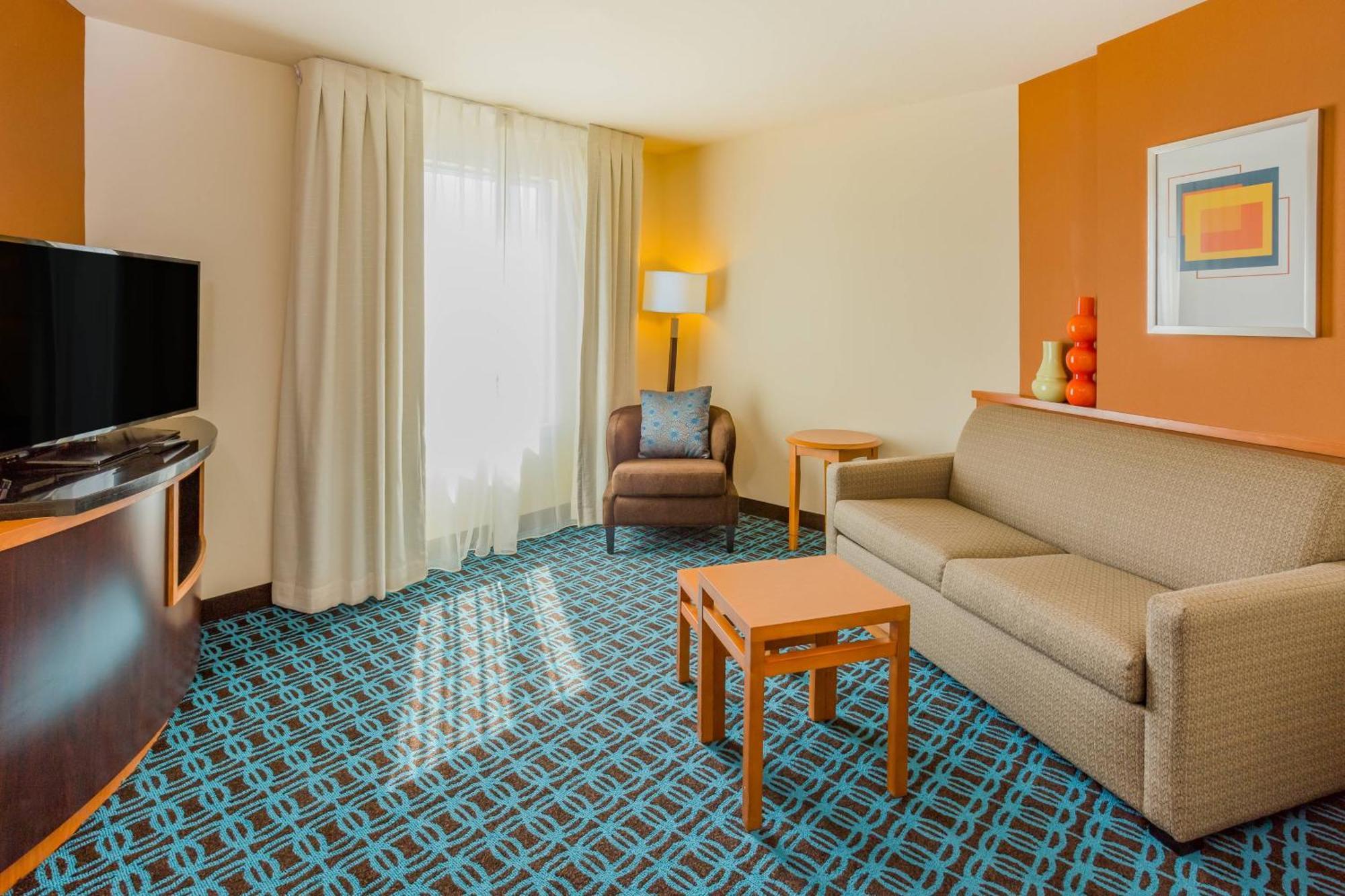 Fairfield Inn And Suites Терлок Экстерьер фото