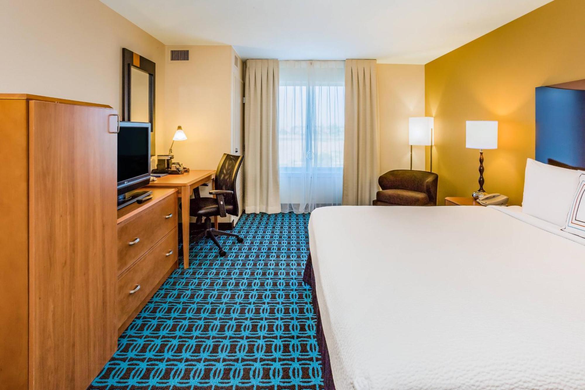 Fairfield Inn And Suites Терлок Экстерьер фото