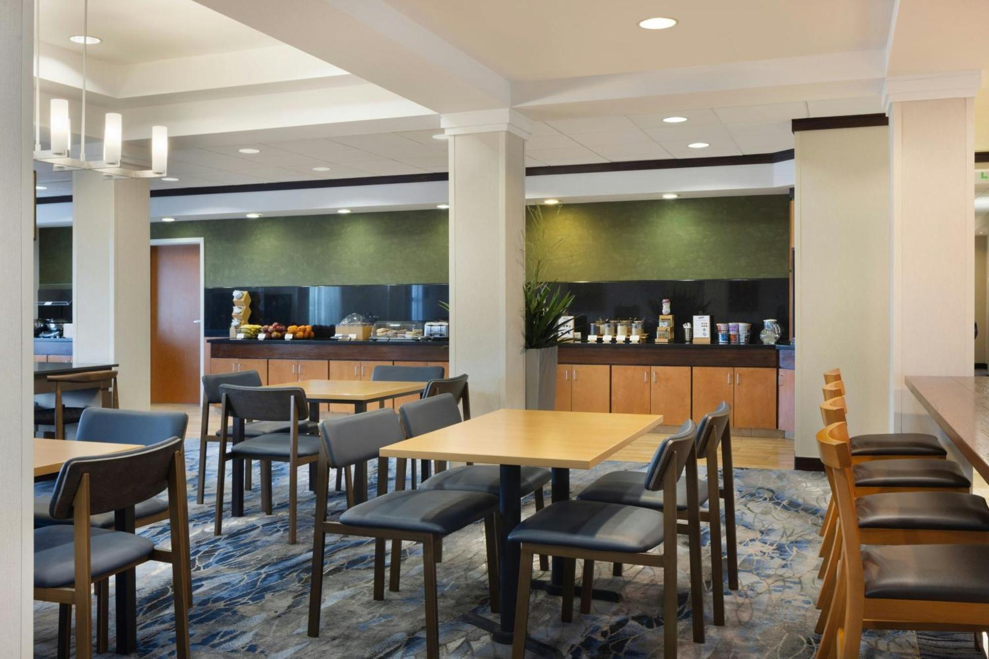 Fairfield Inn And Suites Терлок Экстерьер фото